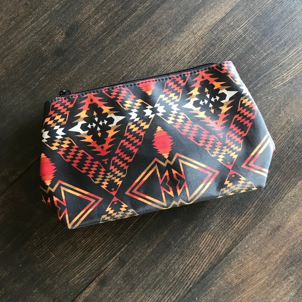 PENDLETON: makeup/toiletry bag